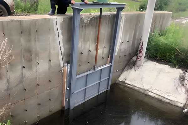 钢制闸门漏水该怎么办?生产厂家为您支招