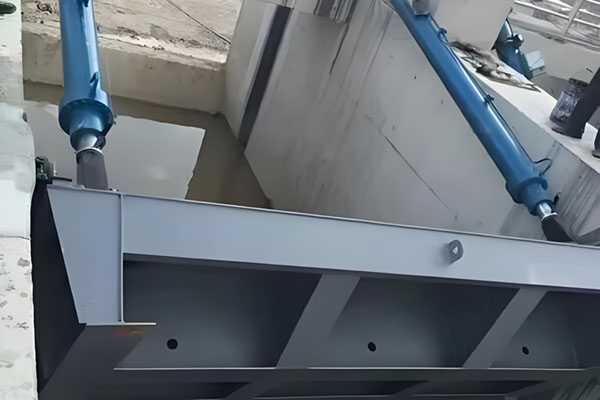 液压卧倒门该如何维修？