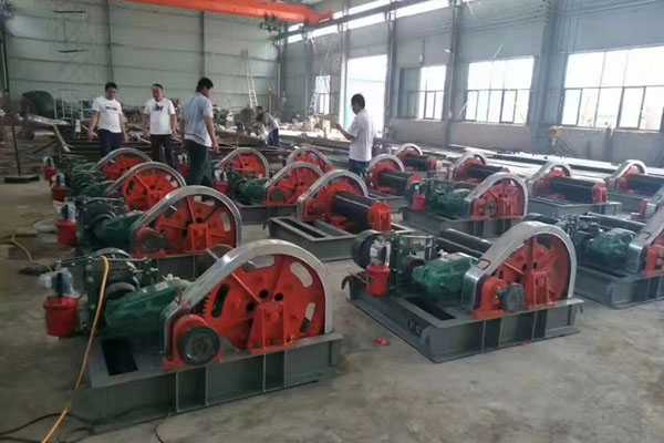 高扬程卷扬启闭机技术性能参数表