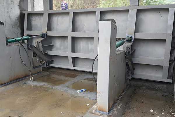 水利自控翻板闸门工作原理及特点优势