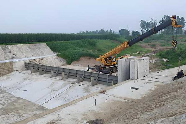 水利自控翻板闸门验收检验