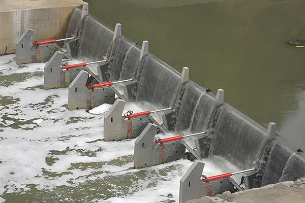 水泥自控翻板闸门