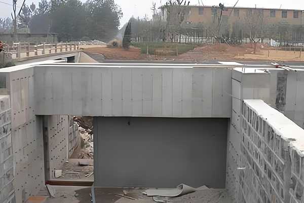 液压横拉钢闸门优势