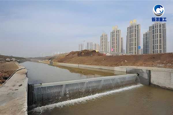 平面滑动钢制闸门:非标定制尺寸 | 生态友好大流量场景应用