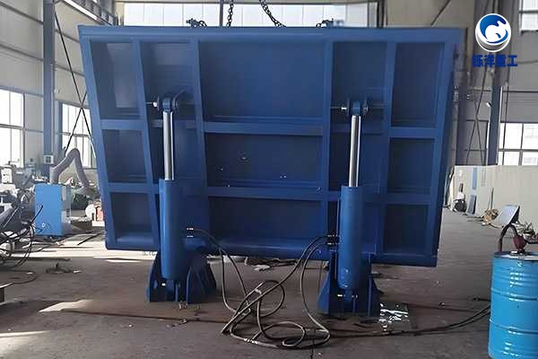 堤防加固工程用什么闸门？Q235B碳钢潜孔式钢制闸门应用解析