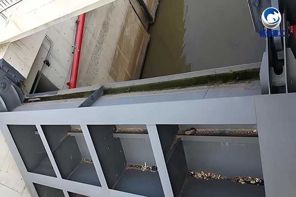 地横轴翻板闸门：矿山尾矿库节能降耗运行方案