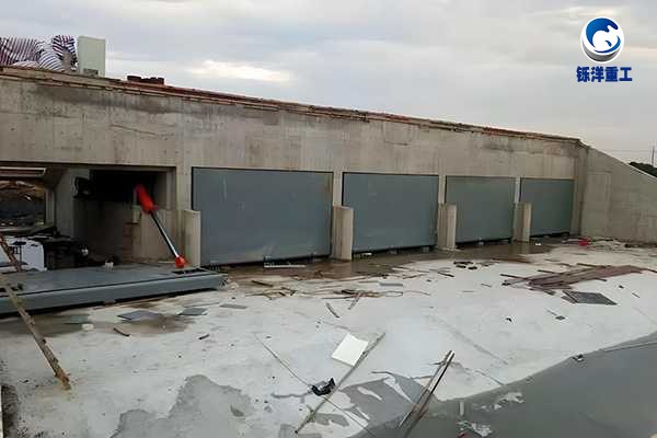 平面钢制闸门 PGM：非标定制可行性评估与加厚面板设计